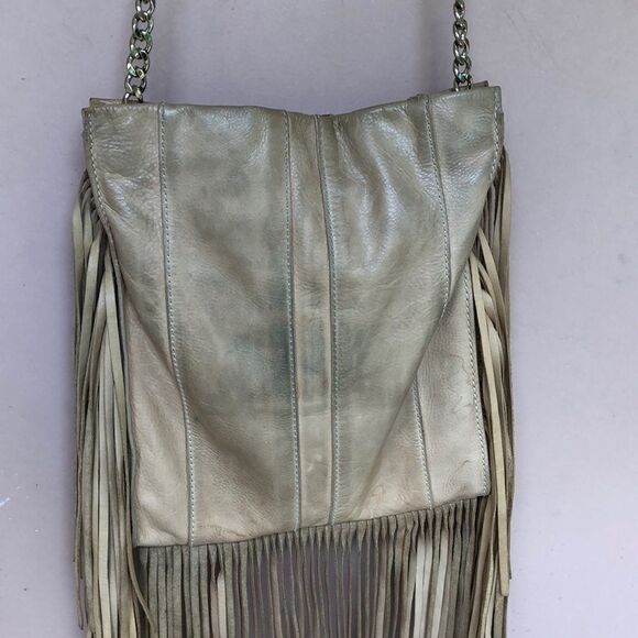 Remy Brook - Picture 3 of 7